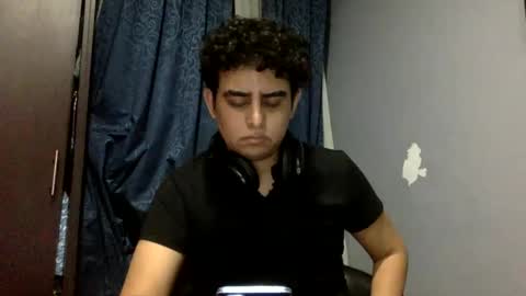 Snapshot of unlimitedfantasy chatting on February 9, 4:46 am Thiago online show from February 9, 4:46 am