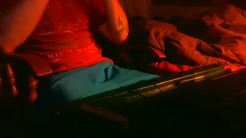untouchableace84 online show from July 4, 7:11 am