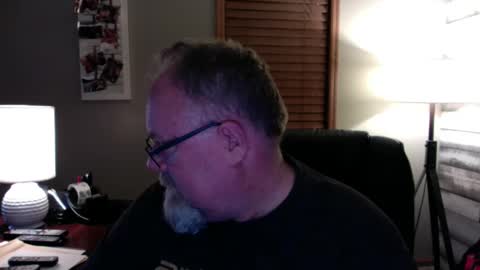 up2later online show from December 15, 4:29 am