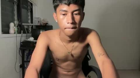 ur_fuckerbttm online show from September 29, 9:54 pm