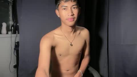 ur_fuckerbttm online show from October 1, 11:30 pm