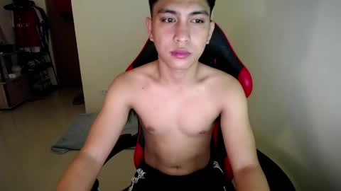 Dannie online show from May 26, 4:25 pm