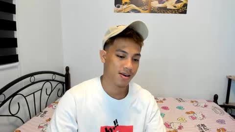 urfucker_vinz online show from May 31, 1:32 pm