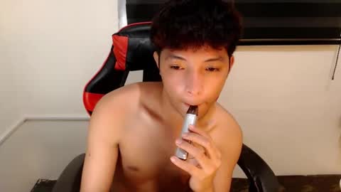 Ethan online show from December 19, 7:44 pm