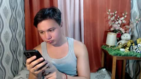 urhunky_ivan online show from February 10, 6:20 am