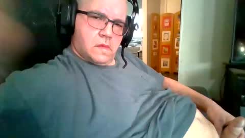 Snapshot of usstarr1 chatting on December 5, 9:28 pm usstarr1 online show from December 5, 9:28 pm