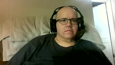 Snapshot of usstarr1 chatting on October 2, 2:43 pm usstarr1 online show from October 2, 2:43 pm