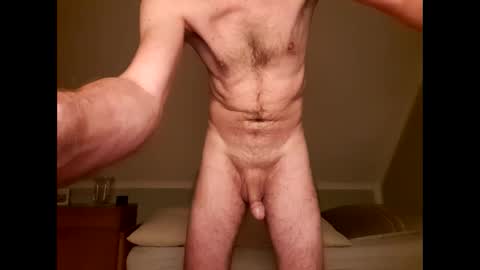 Snapshot of uwe_online chatting on October 9, 7:19 pm UWE online show from October 9, 7:19 pm