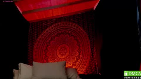 valentin_hoffman online show from February 21, 1:45 pm