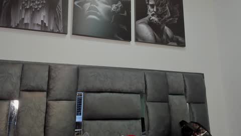 Valentino Ferrari online show from December 11, 12:14 am