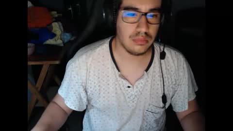 Snapshot of vancoserx111 chatting on January 8, 12:26 pm vancoserx111 online show from January 8, 12:26 pm