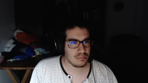 Snapshot of vancoserx111 chatting on January 9, 3:36 am vancoserx111 online show from January 9, 3:36 am