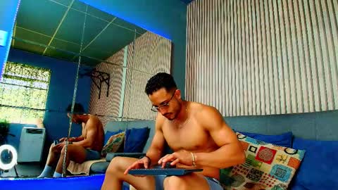 Vans Ross online show from March 3, 7:32 pm