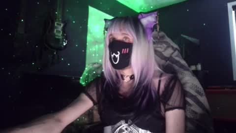 Snapshot of vapoursnake chatting on February 25, 7:25 pm Vapour Snake online show from February 25, 7:25 pm