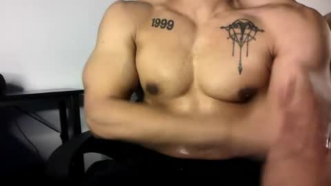 Vegas Love online show from July 3, 8:53 am