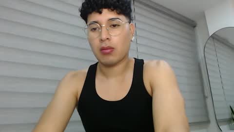 Snapshot of velascosexyboy chatting on March 4, 2:38 am velascosexyboy online show from March 4, 2:38 am