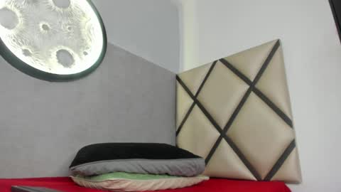 venuss_03 online show from April 22, 3:35 am