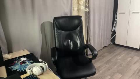 Snapshot of vialeras chatting on October 26, 1:02 pm vialeras online show from October 26, 1:02 pm