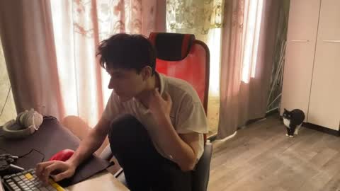 vialeras online show from April 8, 8:14 am