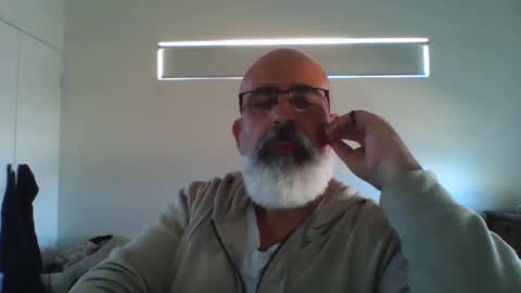 Snapshot of viking666aaa chatting on December 9, 6:13 am Viking666 here to play not to pay ladies online show from December 9, 6:13 am