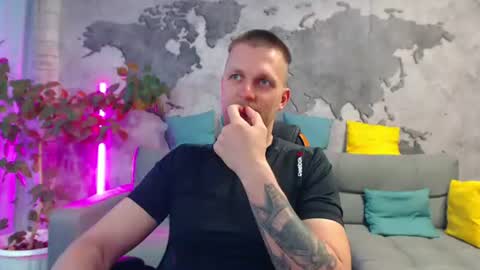 vikingchrisss online show from June 22, 10:31 am