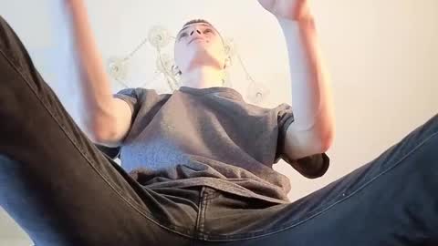 Max online show from March 22, 1:05 pm