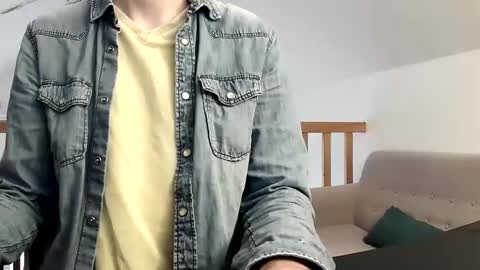 Snapshot of vince_du_80 chatting on December 17, 9:17 am Vince online show from December 17, 9:17 am