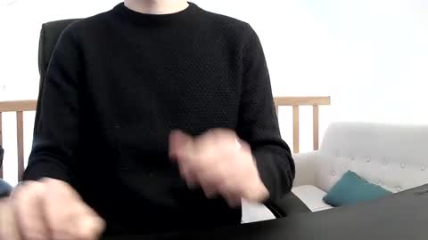 Snapshot of vince_du_80 chatting on December 14, 2:00 pm Vince online show from December 14, 2:00 pm