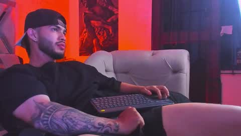 Vincent online show from February 21, 6:36 am