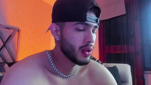 Vincent online show from February 1, 4:00 am