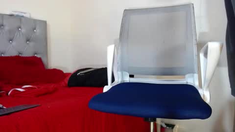 vinzent_lafed_ online show from October 15, 7:05 am