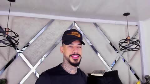 ---Vinzen--- online show from November 6, 5:10 am