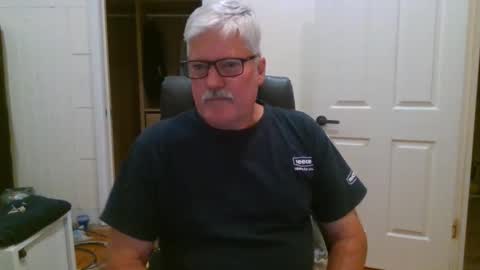 Snapshot of viper654321 chatting on September 24, 8:02 am viper654321 online show from September 24, 8:02 am