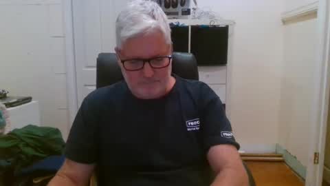 Snapshot of viper654321 chatting on February 15, 8:00 am viper654321 online show from February 15, 8:00 am