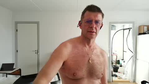 viahuer7 online show from September 29, 7:40 am