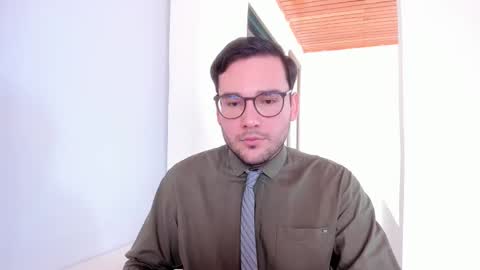 Vito Ferrer online show from November 17, 3:48 pm