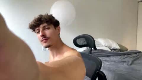 vitoraugustoxxx online show from December 2, 1:14 pm