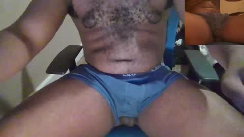 Snapshot of vividerblock45 chatting on February 6, 11:48 pm youngbbc538 online show from February 6, 11:48 pm