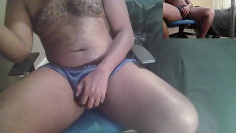 Snapshot of vividerblock45 chatting on September 19, 4:02 am youngbbc538 online show from September 19, 4:02 am