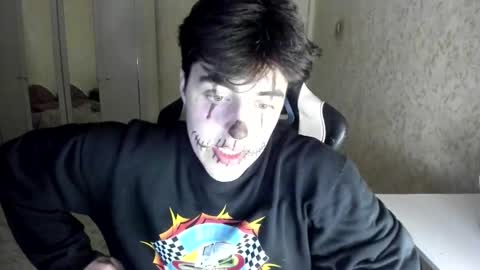 Martin online show from October 31, 6:22 pm