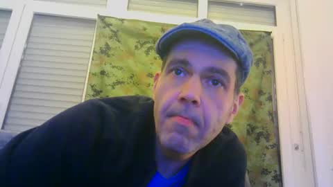 voyeuredeluxe online show from January 14, 6:07 am