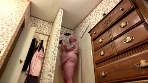wadd4u1 online show from April 26, 6:48 pm
