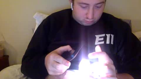 Snapshot of wakandaforever9 chatting on December 8, 12:07 am wowaweeman online show from December 8, 12:07 am