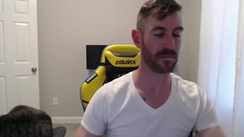 WaldoOfLocksley online show from November 4, 9:38 pm