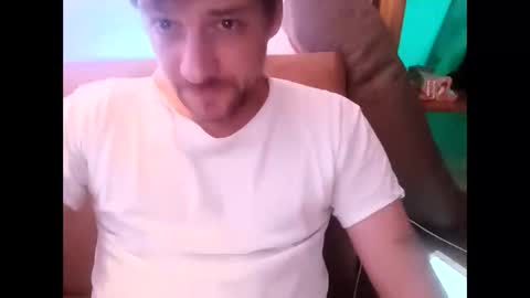 walex0900 online show from October 5, 2:04 am