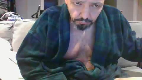 walker033 online show from December 3, 8:25 am