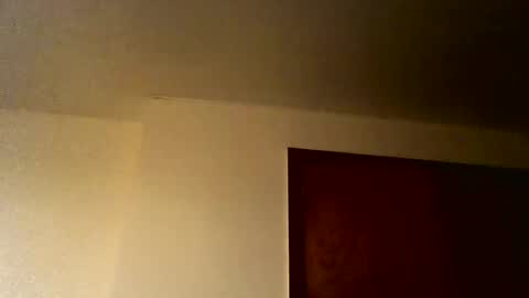 wallyu online show from May 16, 11:58 pm