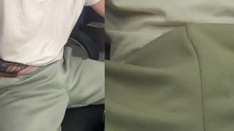 Snapshot of watchmepop4u chatting on October 1, 2:48 am IShootloads1 online show from October 1, 2:48 am