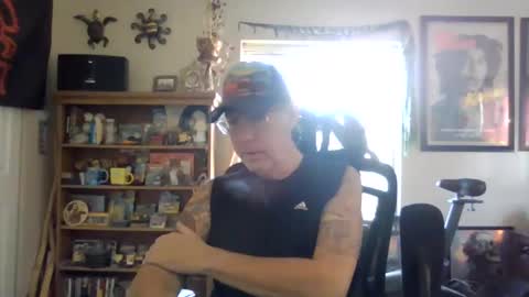 Snapshot of waterfire420 chatting on February 21, 5:20 pm waterfire420 online show from February 21, 5:20 pm