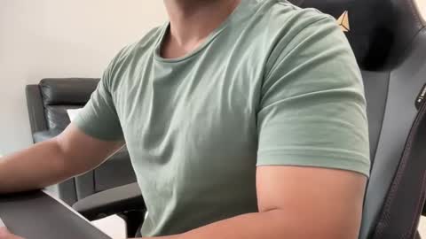 Weapon X online show from January 12, 9:19 pm